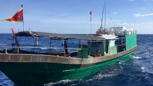 Tàu cá Trung Quốc xâm phạm vùng biển Việt Nam