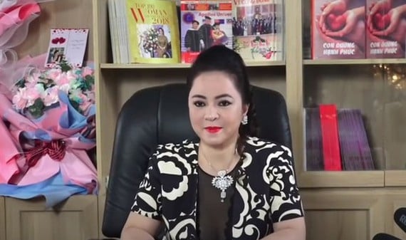 Bà Nguyễn Phương Hằng bị tạm hoãn xuất cảnh