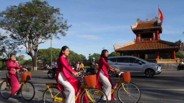 Xe đạp chia sẻ công cộng ở Huế: Giá dịch vụ cao nhất 60.000 đồng