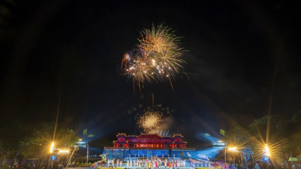 Đưa Huế thành thành phố Festival của châu Á
