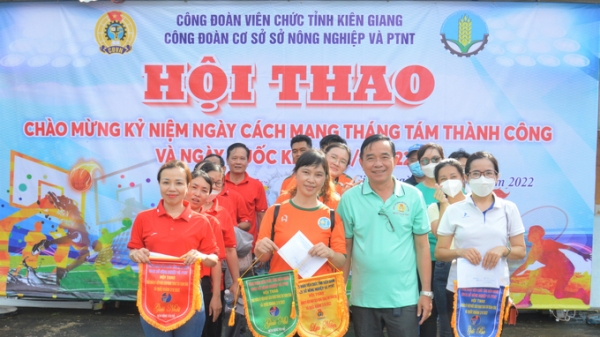 Hơn 300 vận động viên tham gia hội thao ngành nông nghiệp Kiên Giang