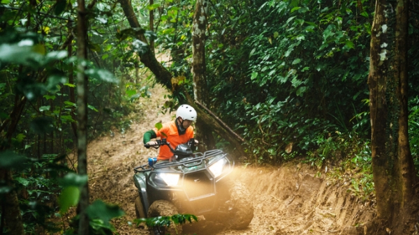 Quảng Bình: Khai trương tour lái xe địa hình khám phá rừng lim Tân Hoá