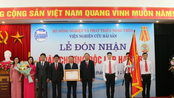 Viện Nghiên cứu Hải sản đón nhận Huân chương Độc lập hạng Ba