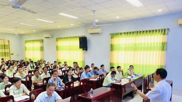 Hơn 100 cán bộ khuyến nông Kiên Giang được tập huấn kỹ năng truyền thông