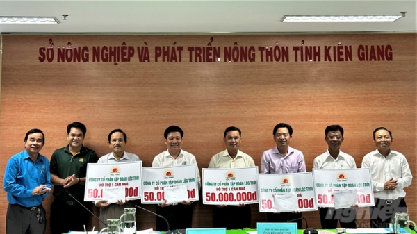 Tập đoàn Lộc Trời hỗ trợ Kiên Giang 600 triệu đồng xây nhà Đại đoàn kết