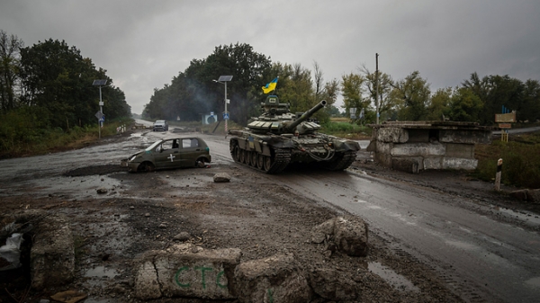 Quân đội Nga tấn công quy mô lớn, thành phố chiến lược Ukraine nguy ngập