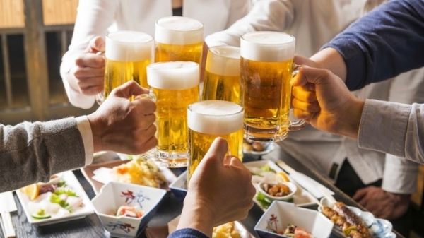 Đề xuất lùi lộ trình áp thuế tiêu thụ đặc biệt với bia rượu, đồ uống