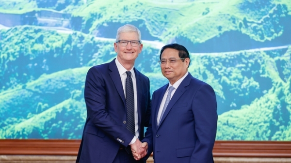 Thủ tướng đề nghị Tập đoàn Apple xác định Việt Nam là một cứ điểm trên toàn cầu
