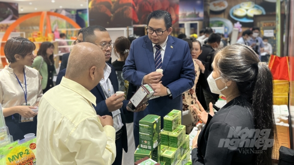 Malaysia có nhu cầu cấp bách nhập khẩu thịt gà, gạo của Việt Nam