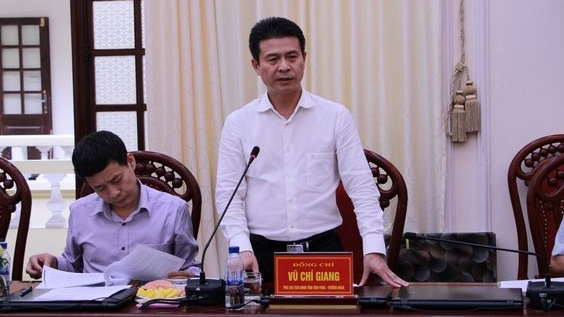 Phó Chủ tịch UBND tỉnh Vĩnh Phúc ký sửa văn bản có lợi cho doanh nghiệp