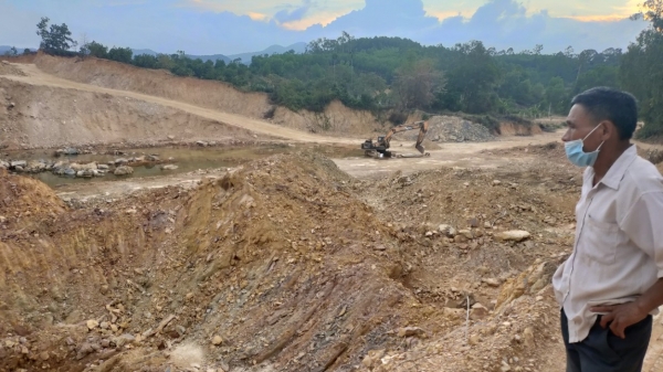 Cấp mỏ đất không đấu giá, Hà Tĩnh hợp thức hóa vi phạm của doanh nghiệp