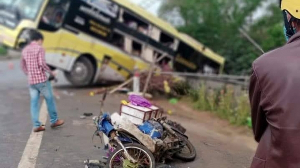 Liên tiếp xảy ra tai nạn giao thông ở Quảng Trị, 11 người thương vong
