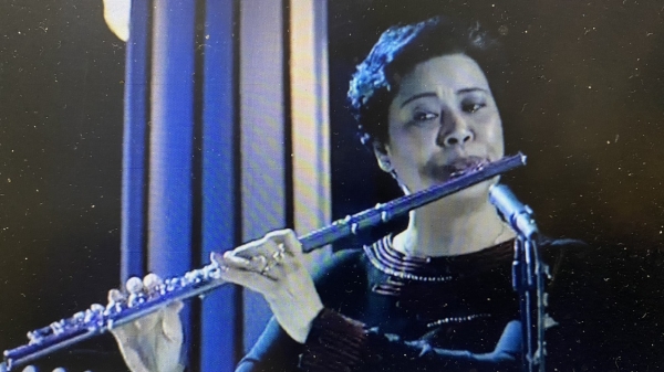 Người đàn bà thổi sáo một thời đồng hành nhạc sĩ Phú Quang qua đời