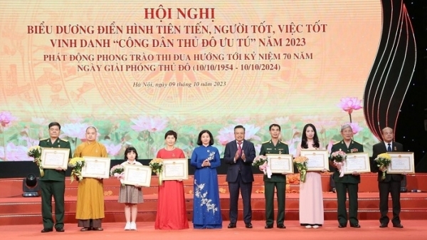 Hà Nội vinh danh 10 Công dân Thủ đô ưu tú