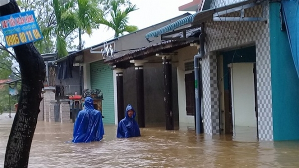 TT- Huế có 8 người chết, mất tích và 17.588 ngôi nhà bị ngập do mưa lũ