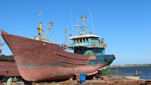 Thủ tục quá rườm rà, ngư dân Quảng Trị ngóng mãi tiền bảo dưỡng tàu 67