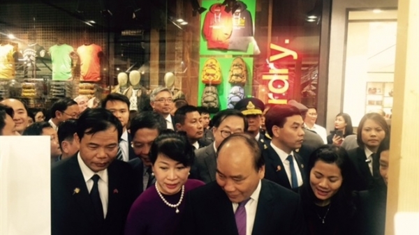 Thủ tướng Nguyễn Xuân Phúc tham dự Tuần hàng Việt Nam tại Thái Lan