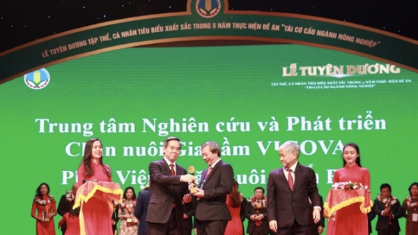 VIGOVA nhận giải thưởng 'Bông lúa vàng Việt Nam 2018'