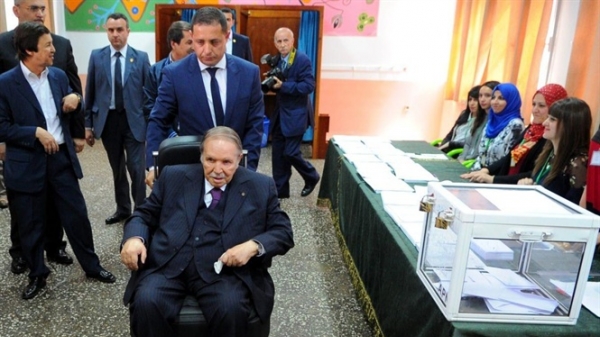 Tổng thống Algeria 82 tuổi, bị đột quỵ vẫn điều hành đất nước 4 nhiệm kỳ