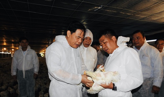 Bộ trưởng Nguyễn Xuân Cường thị sát hai Dự án chăn nuôi lớn tại Bình Phước