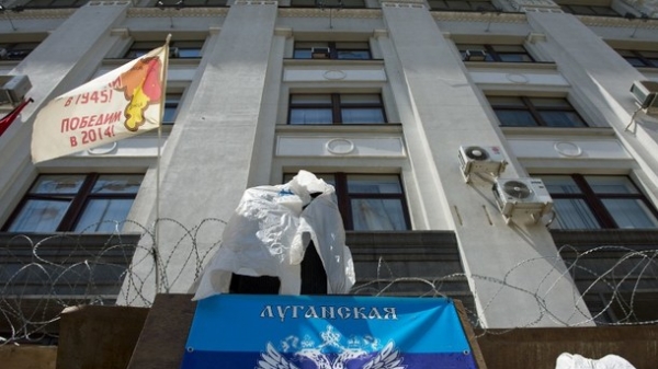 Moscow cam kết bảo trợ bầu cử ở Donetsk và Lugansk