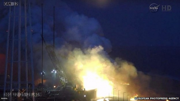 Tên lửa Mỹ lên ISS nổ tung sau 6 giây rời bệ phóng