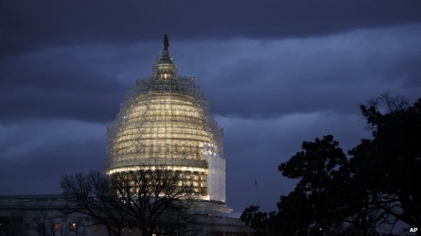 Hạ viện Mỹ thông qua ngân sách 1,1 ngàn tỷ USD trước hạn chót 1 ngày