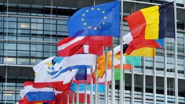 7 nước châu Âu ủng hộ dỡ bỏ lệnh trừng phạt chống Nga
