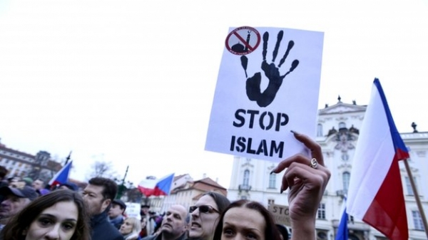 Hậu Charlie Hebdo: EU mời thế giới Hồi giáo cùng chống khủng bố