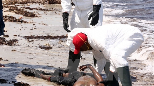 Gần 100 thi thể người di cư được phát hiện trên bờ biển Libya