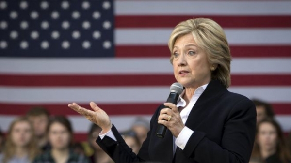 Bà Hillary Clinton phản đối TPP