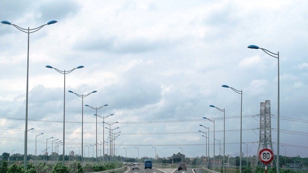 Đi cao tốc Hà Nội-Hải Phòng nộp phí theo số km lưu thông thực tế
