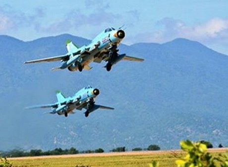 Tiếp cận vị trí nghi hai chiếc máy bay SU-22 rơi để tìm kiếm