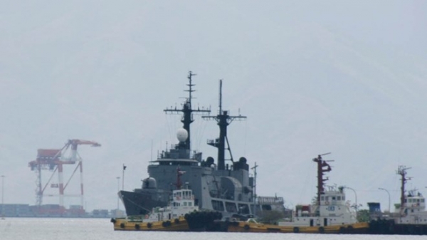 Philippines triển khai máy bay và tàu chiến đối phó Trung Quốc