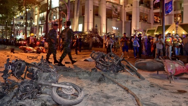 Nguyên nhân Bangkok bị đánh bom: Xung đột chính trị, cải tổ nội các, khủng bố?
