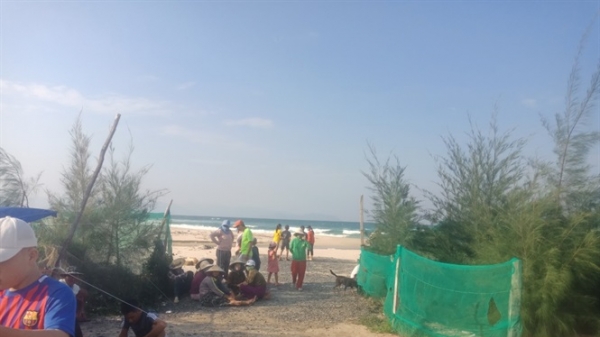 Khánh Hòa: Tắm biển gặp sóng lớn, 2 người chết và mất tích