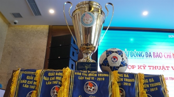 Hà Tĩnh đăng cai tổ chức Giải bóng đá báo chí miền Trung lần thứ VI