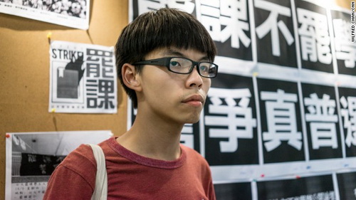 Thủ lĩnh biểu tình 17 tuổi ở Hồng Kông là ai?