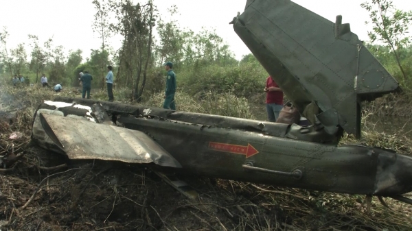 Cận cảnh hiện trường trực thăng rơi ở TP HCM làm 4 chiến sĩ hy sinh