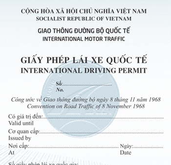 Người Việt được cấp giấy phép lái xe quốc tế từ tháng 10