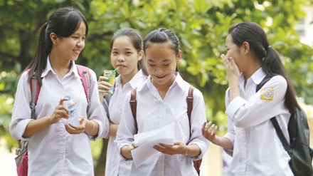Tuyển sinh lớp 10 ở Hà Nội: Siết chặt chuyển trường công