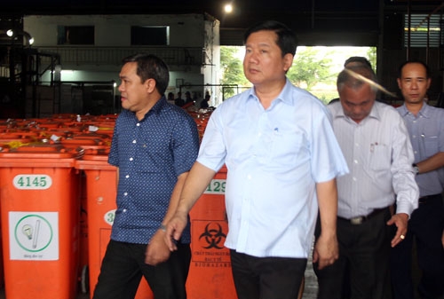Ông Đinh La Thăng 'truy' chủ tịch Hóc Môn về bãi rác gây ô nhiễm