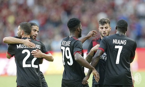 AC Milan thắng trận đầu tiên sau ba năm ở Cup châu Âu