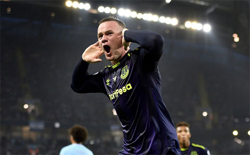 Rooney ghi bàn thứ hai liên tiếp, buộc Man City chia điểm tại Etihad