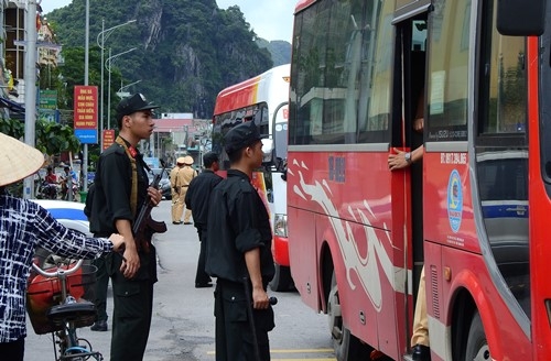 Cảnh sát Quảng Ninh kiểm tra hàng loạt ôtô, truy tìm tử tù vượt ngục