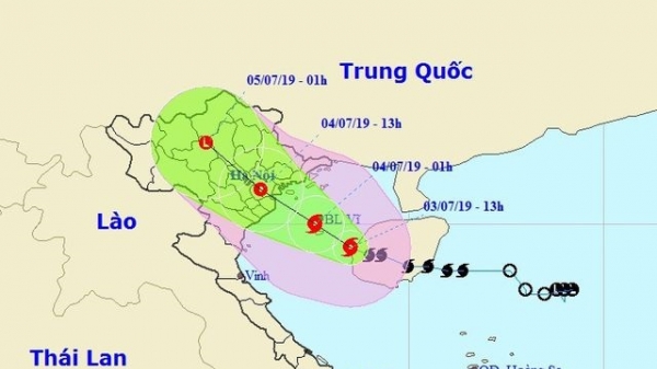 Bão số 2 giật cấp 11 áp sát Quảng Ninh - Ninh Bình
