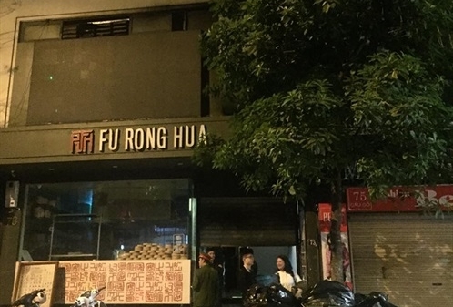 Nhà hàng cao cấp Fu Rong Hua bị “tố” bán món ăn nghi nhiễm sán lợn