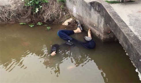 Phát hiện thi thể người đàn ông chết dưới sông