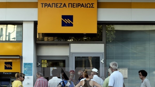 ECB tiếp tục 'bơm' thêm 900 triệu euro tín dụng ELA cho Hy Lạp