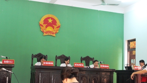 Tòa án TP Thanh Hóa cản trở phóng viên tác nghiệp